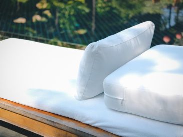 les critères essentiels pour choisir le meilleur modèle du Matelas bain de soleil pour votre terrasse