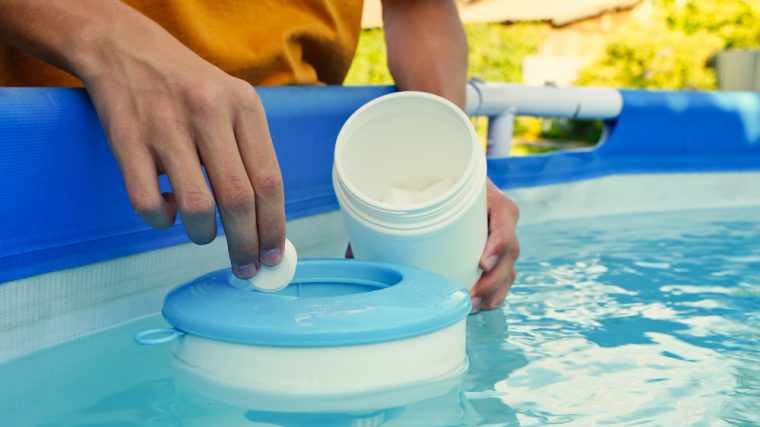 solutions simples pour un nettoyage efficace des Vers dans la piscine