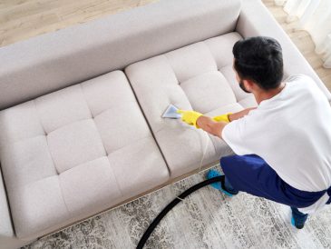 nettoyer un canapé en tissu en toute simplicité