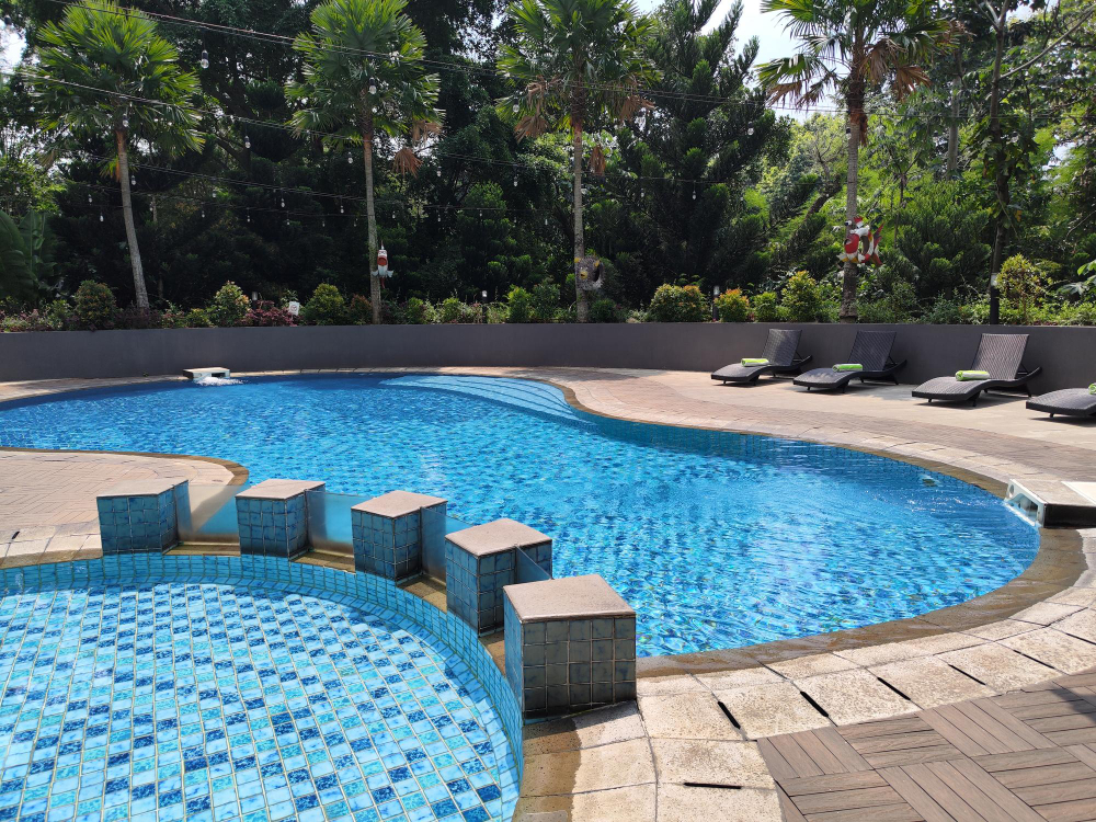accompagnement de A à Z dans la construction de piscine