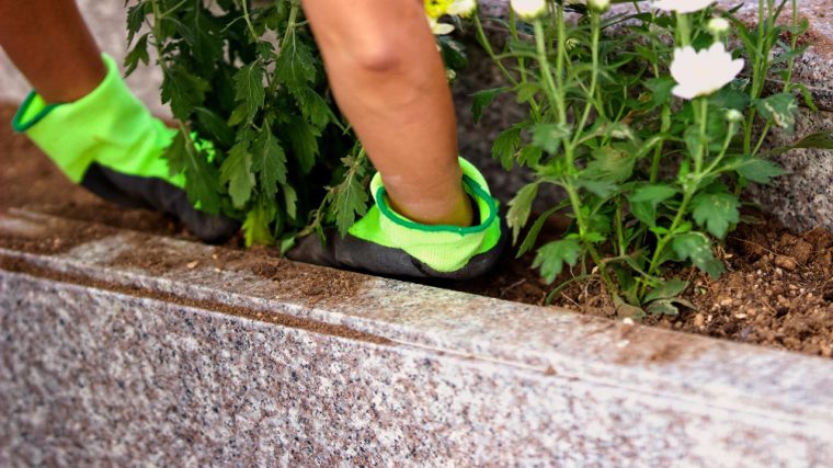 Installer une bordure de jardin sans stress