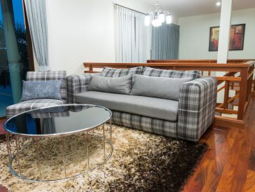 canapé à choisir pour optimiser un petit salon