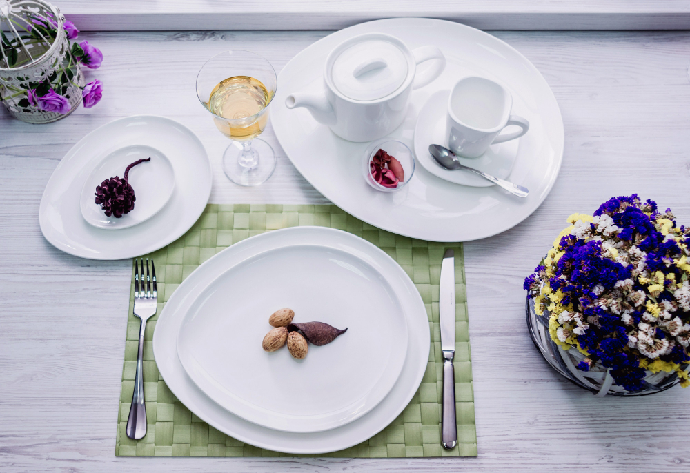sélectionner le plat décoratif idéal qui transformera votre table en une œuvre d'art